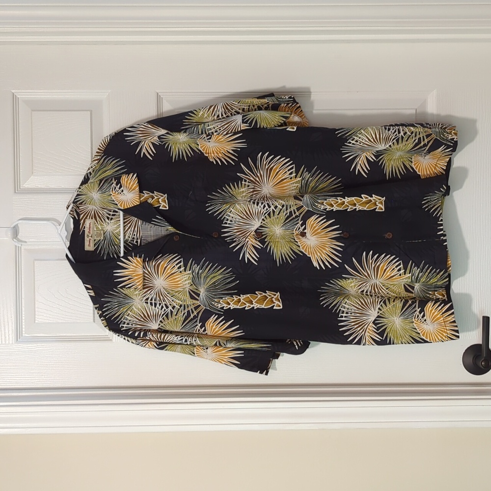 Tommy Bahama XL 100% Silk Button Shirt